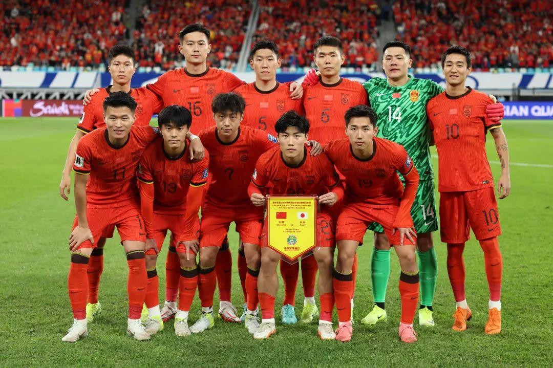 中国足球超级联赛激烈角逐球员风情万种 中国足球超级联赛激烈角逐球员风情万种