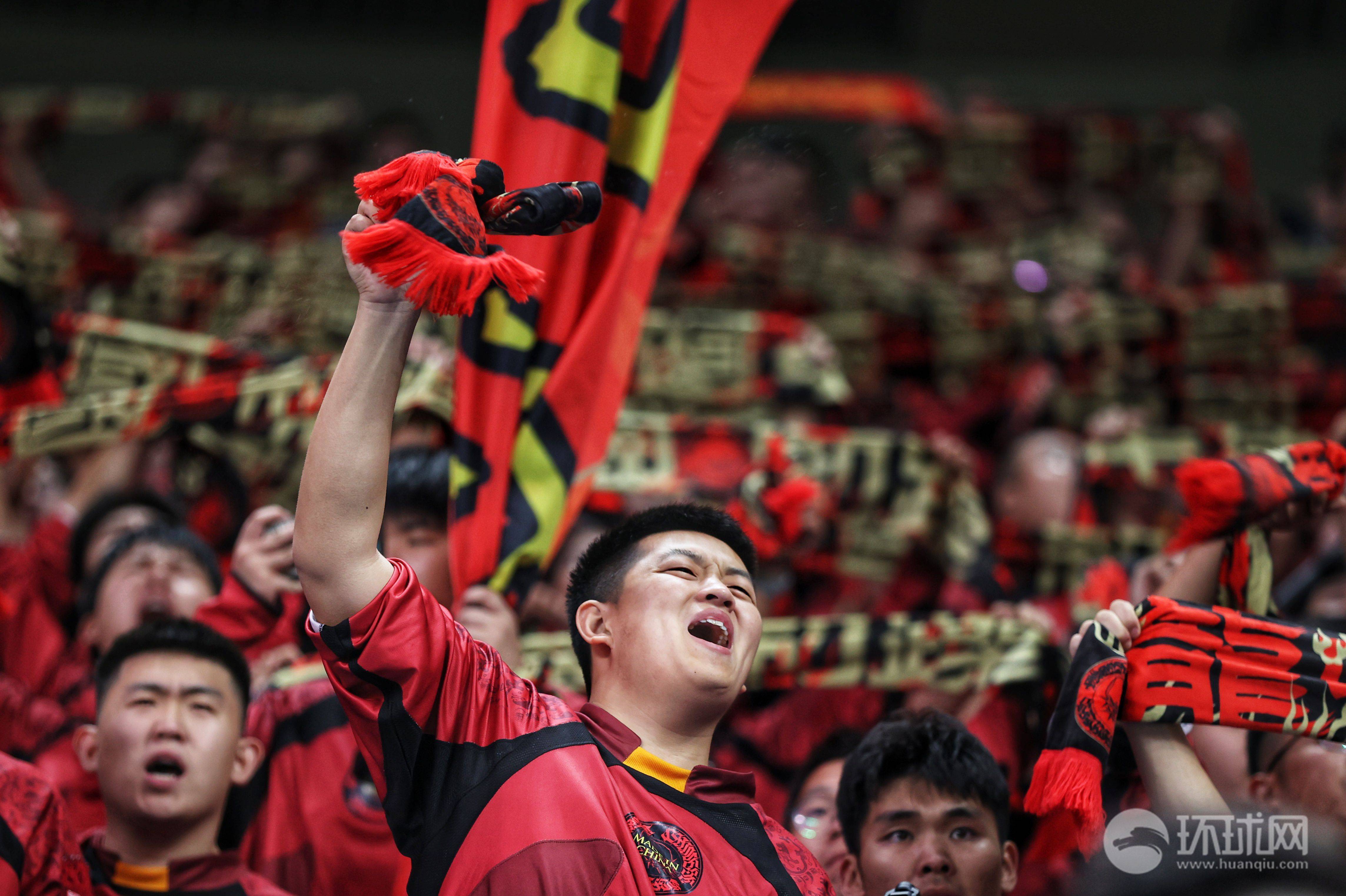 中国球队在国际赛事中赢得进步与尊重 中国球队在国际赛事中赢得进步与尊重