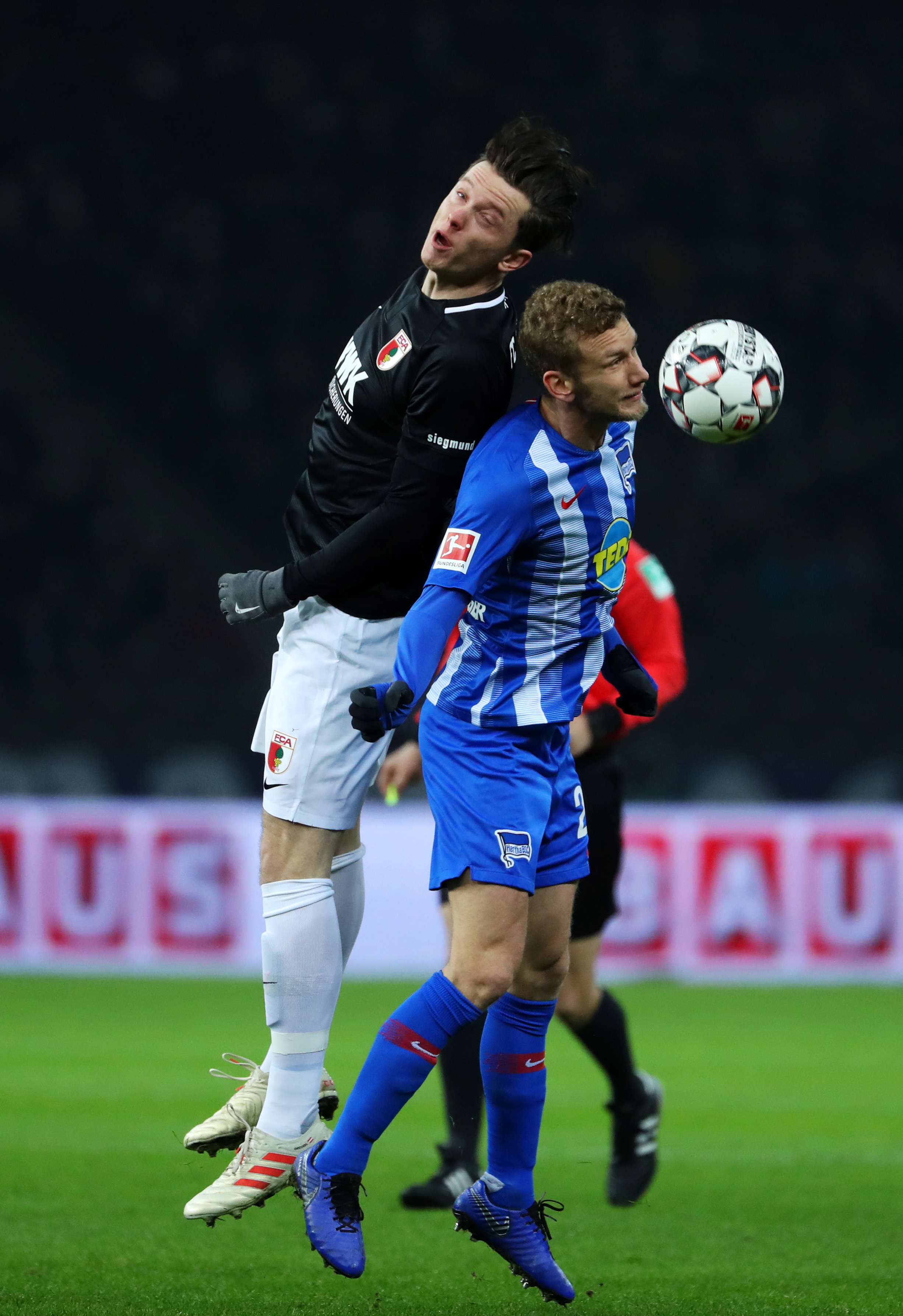 柏林赫塔开车门响应卫冕战票 柏林赫塔开车门响应卫冕战票